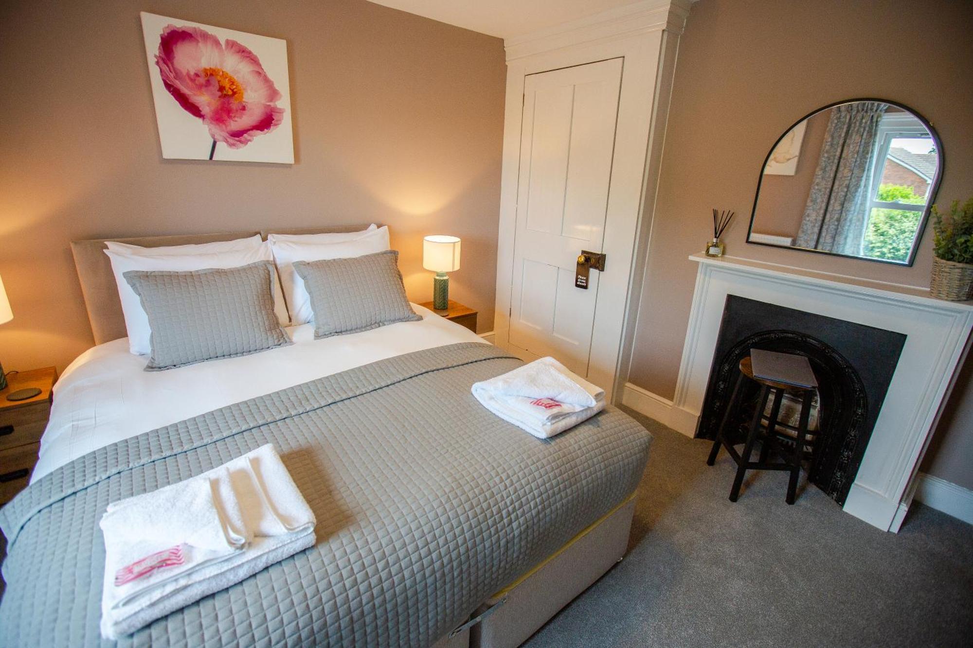 Woodfalls Inn Redlynch  Extérieur photo