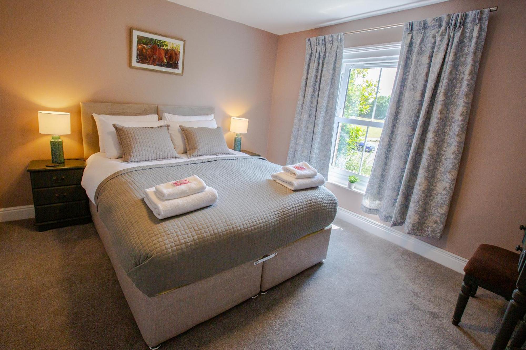 Woodfalls Inn Redlynch  Extérieur photo