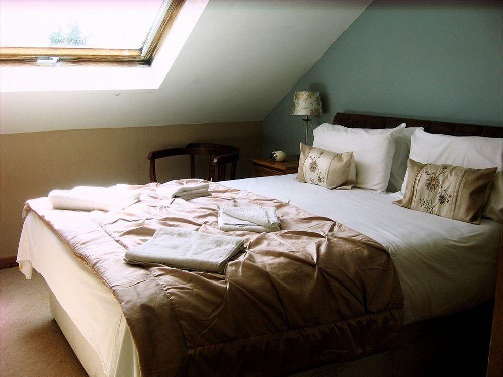 Woodfalls Inn Redlynch  Extérieur photo