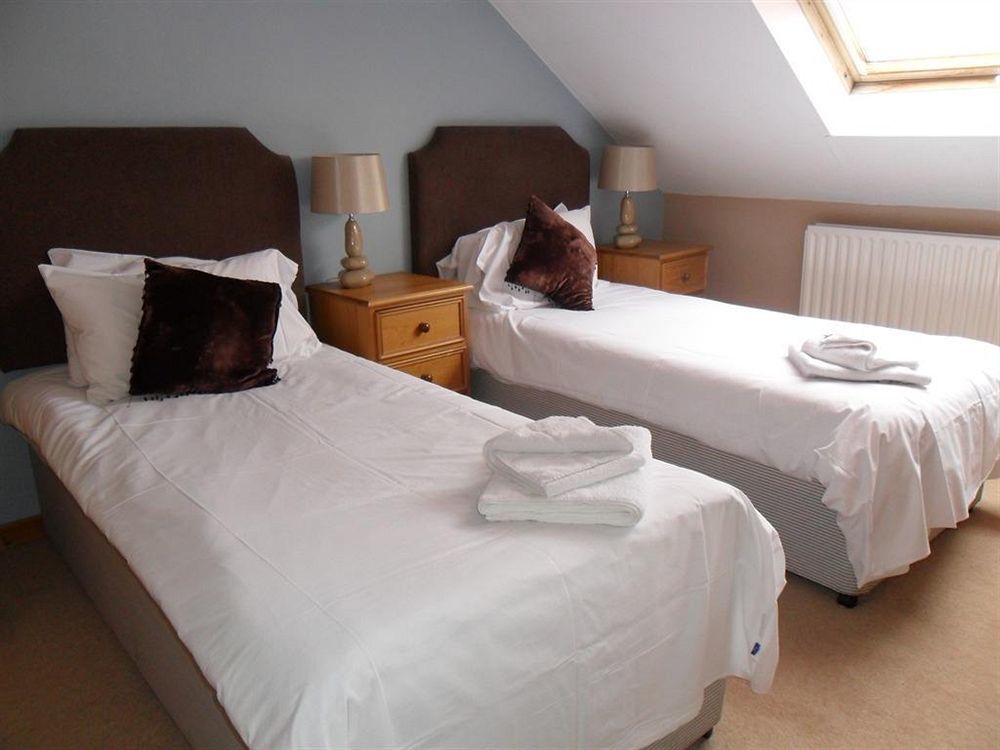 Woodfalls Inn Redlynch  Extérieur photo
